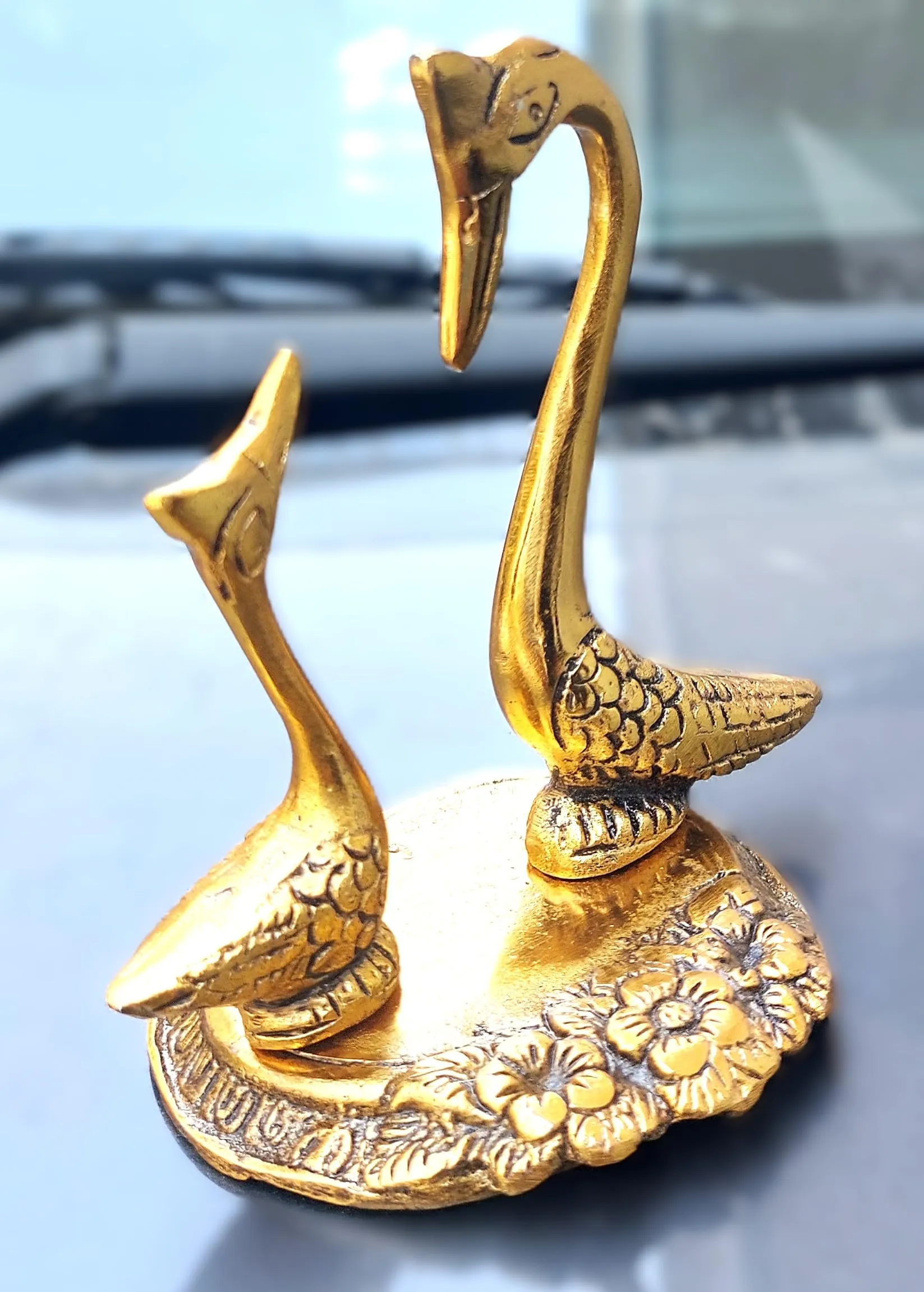 A&S Ventures Lucky Kissing Duck Swan Pair Showpiece for Home Decor | Living Room Metal Gift Item for Living Room Decorative Showpiece Office Desk Table