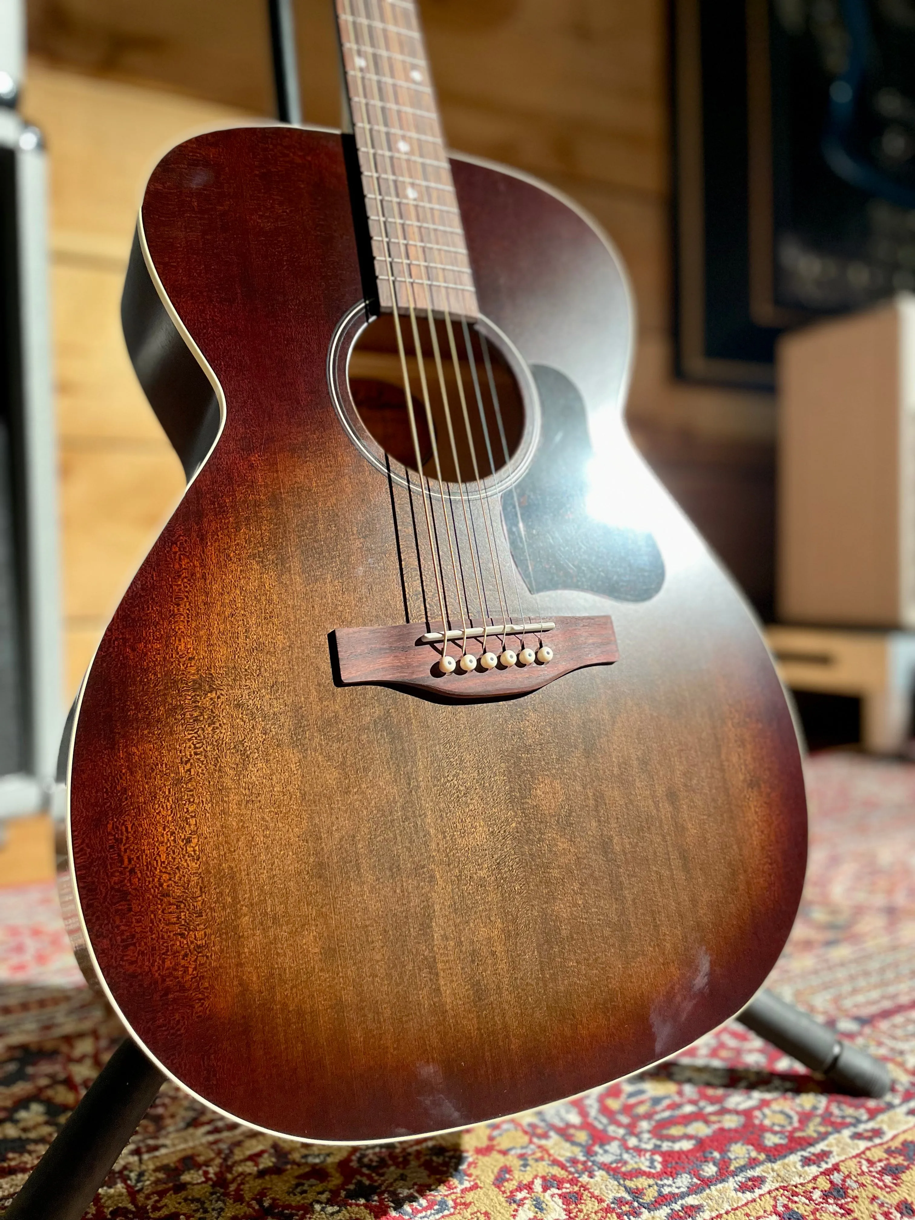 Art & Lutherie Legacy, Bourbon Burst