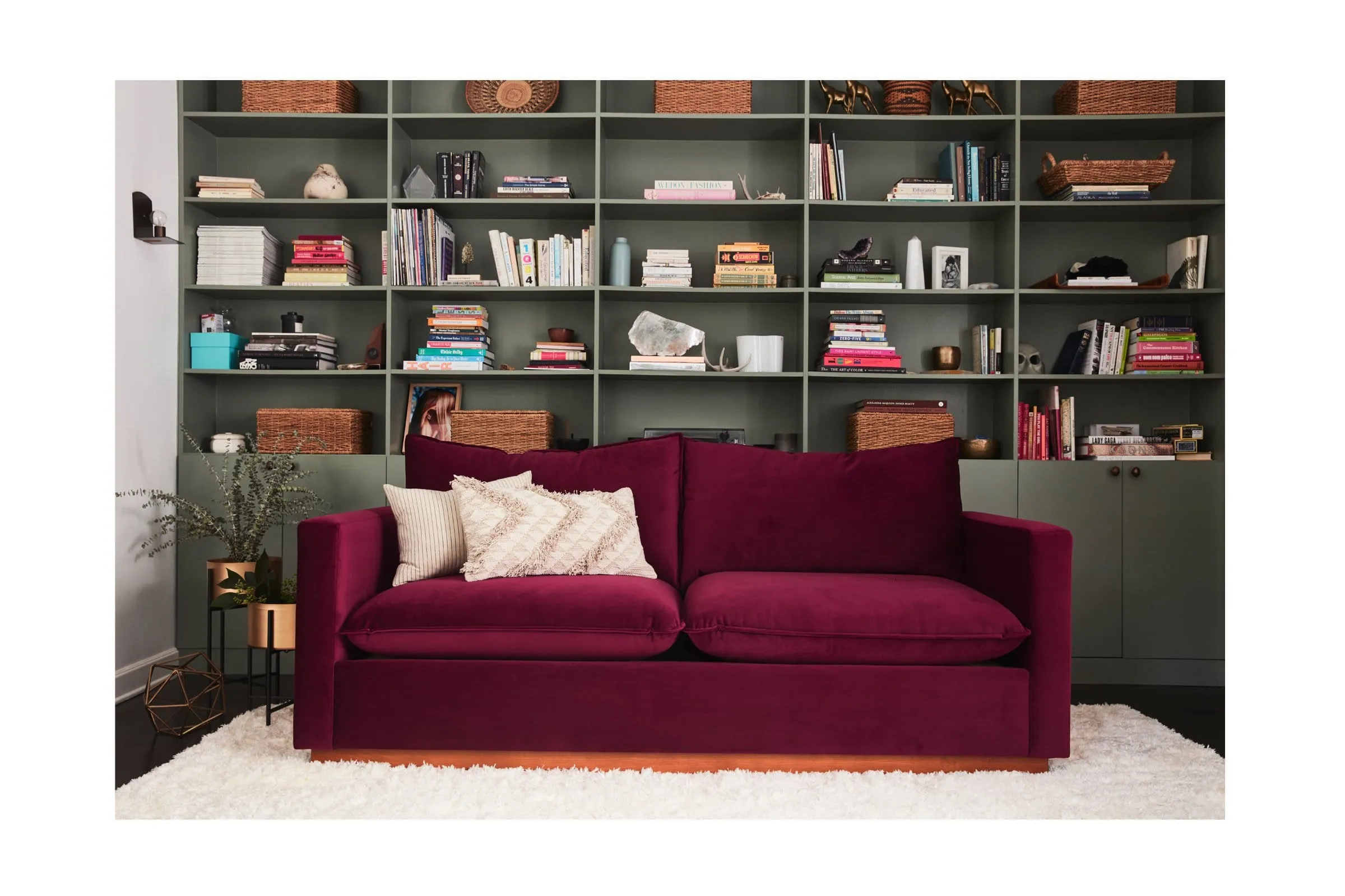 Olivia Queen Size Sleeper Sofa Bed :: Leg Finish: Espresso / Sleeper Option: Memory Foam Mattress