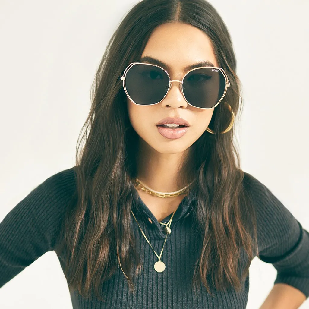 QUAY - Big Love Sunglasses in Gold/Smoke Lens