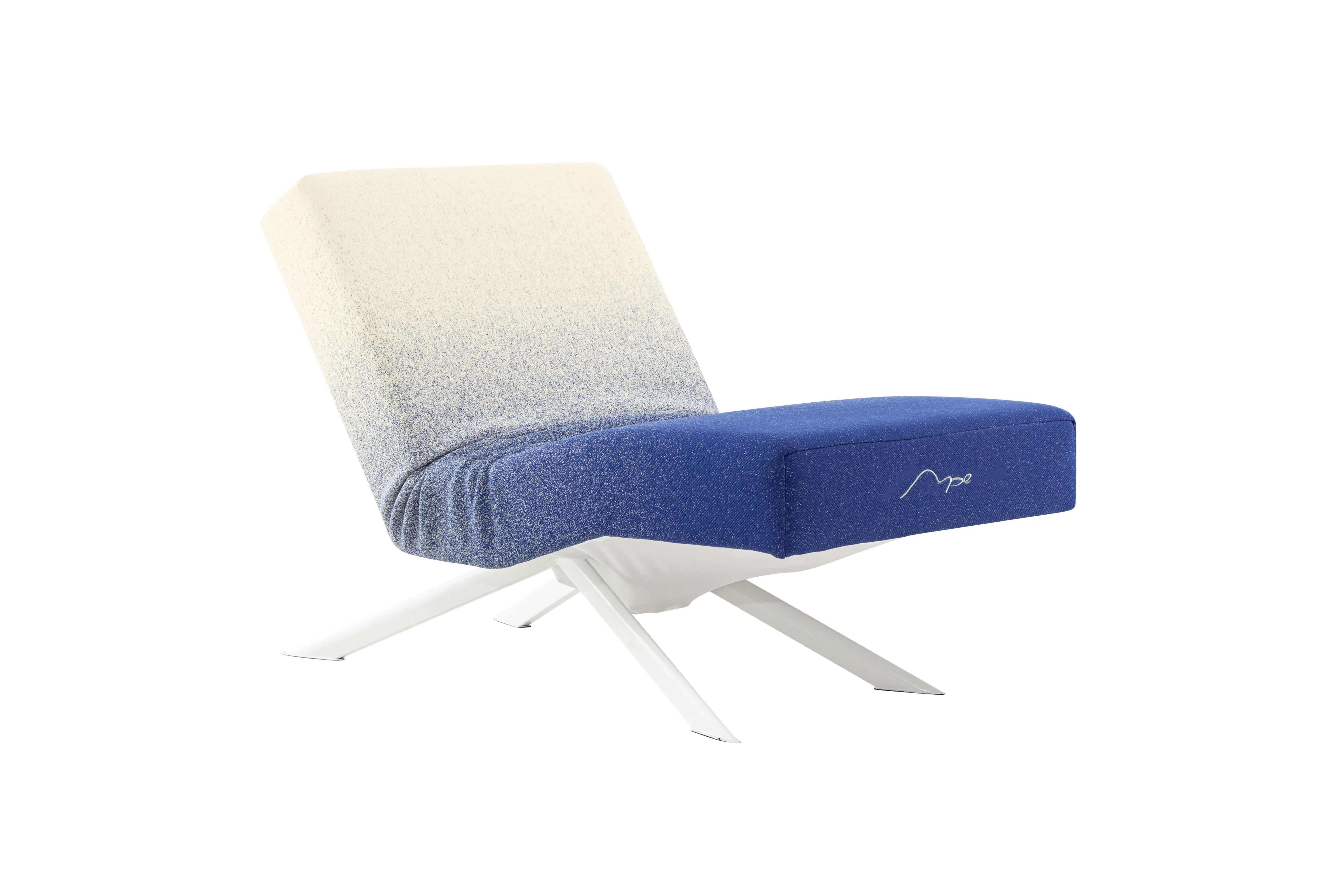 Smart Lounge Chair C2311